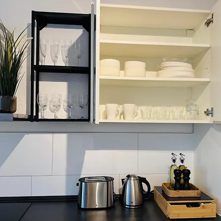 Charmantes Mit Balkon - Kueche - Smarttv